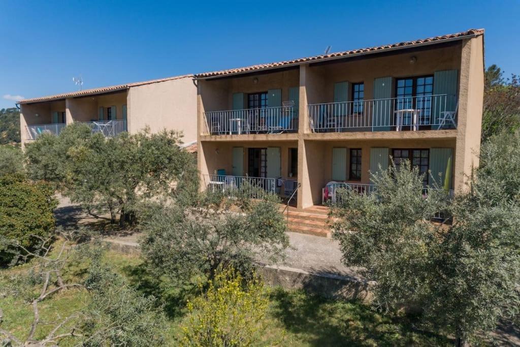 Residence Lou Cigaloun - Ana Location Gréoux-les-Bains Екстериор снимка