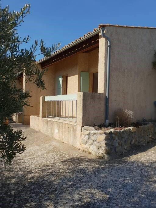 Residence Lou Cigaloun - Ana Location Gréoux-les-Bains Екстериор снимка
