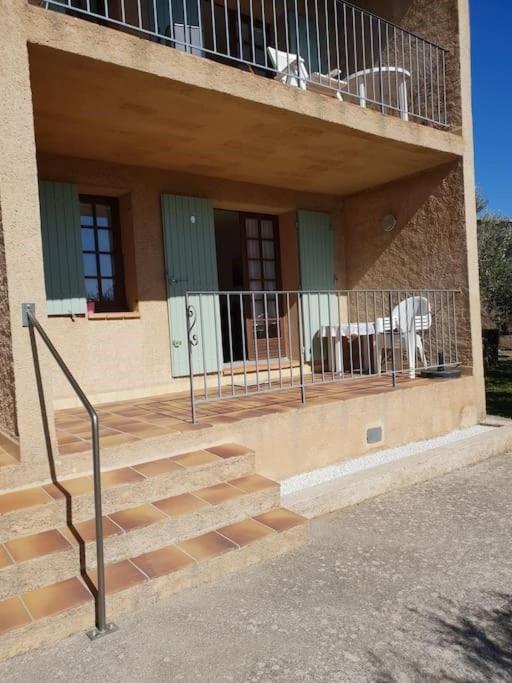 Residence Lou Cigaloun - Ana Location Gréoux-les-Bains Екстериор снимка