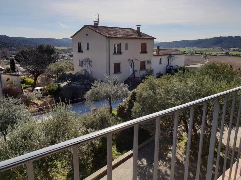 Residence Lou Cigaloun - Ana Location Gréoux-les-Bains Екстериор снимка