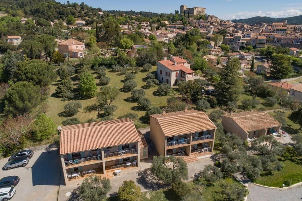Residence Lou Cigaloun - Ana Location Gréoux-les-Bains Екстериор снимка