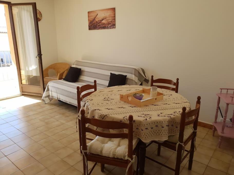 Residence Lou Cigaloun - Ana Location Gréoux-les-Bains Екстериор снимка