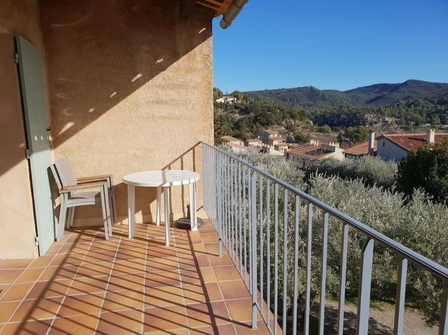 Residence Lou Cigaloun - Ana Location Gréoux-les-Bains Екстериор снимка
