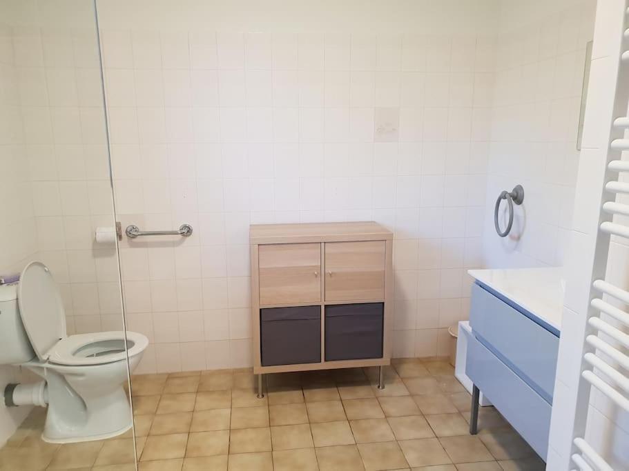 Residence Lou Cigaloun - Ana Location Gréoux-les-Bains Екстериор снимка