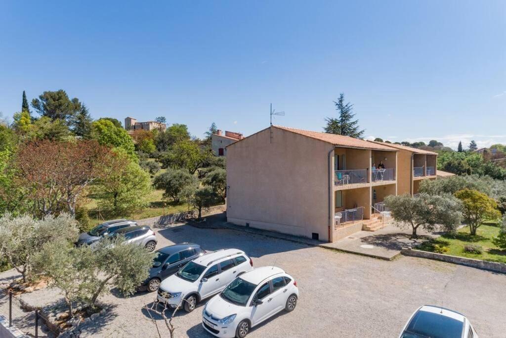 Residence Lou Cigaloun - Ana Location Gréoux-les-Bains Екстериор снимка
